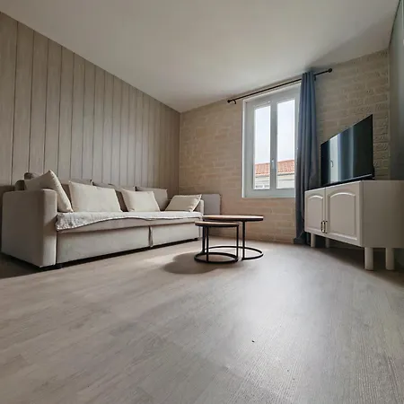 L'orchidée - 100m Naval Group - 5mn De L'espace Carat