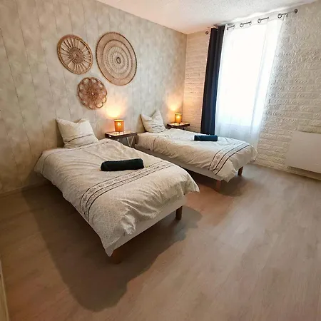 L'appart Orchidee N12, Cosy Et Lumineux * Magnac-sur-Touvre