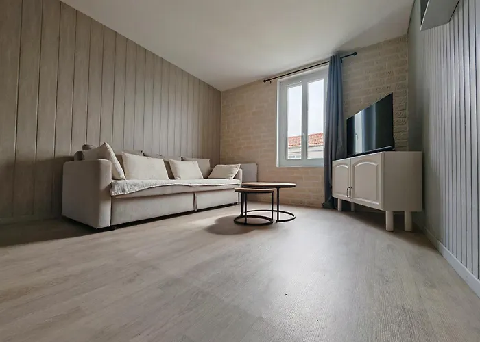 L'orchidée - 100m Naval Group - 5mn De L'espace Carat